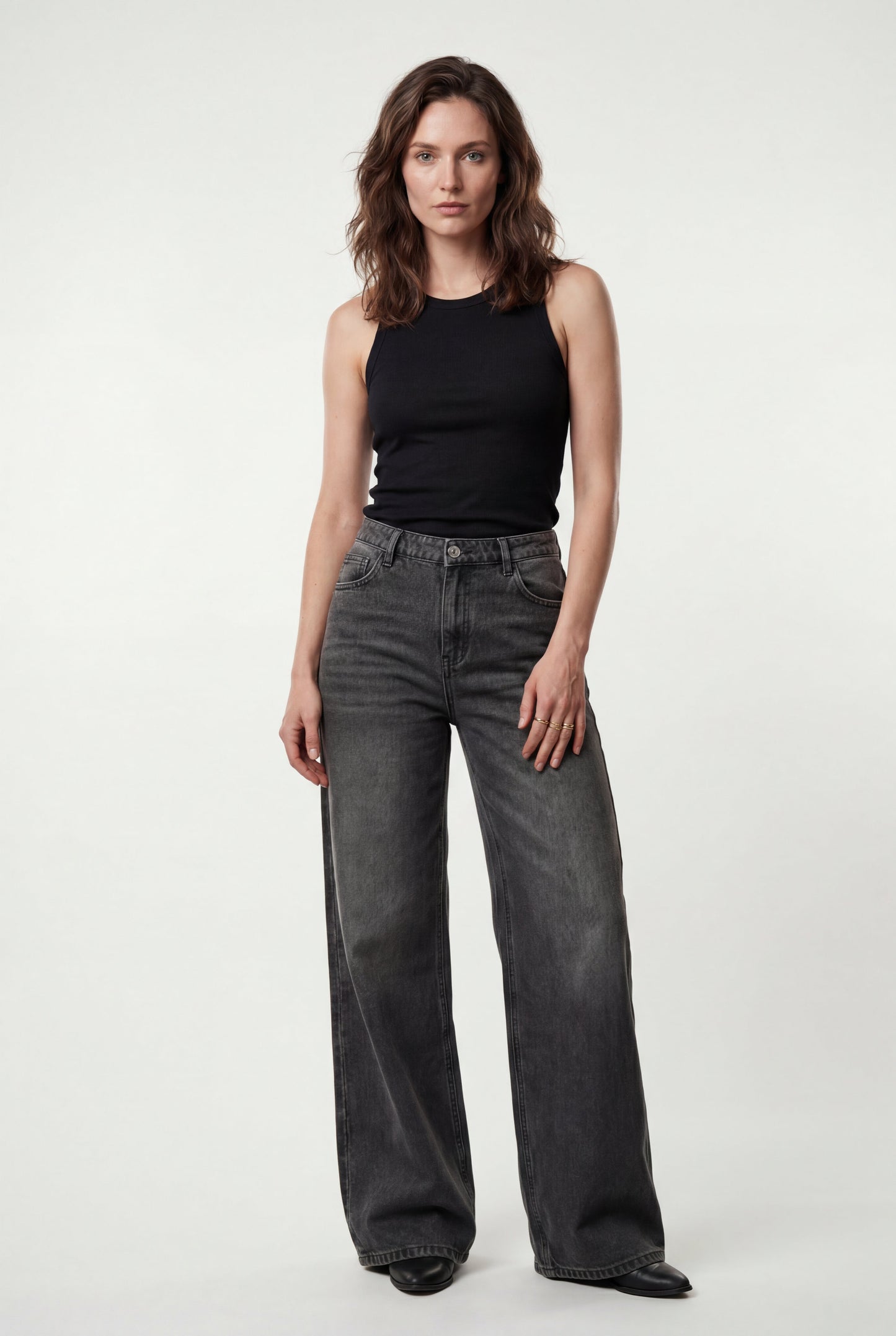 Vivienne | Light Wash High Rise Wide Leg Jeans