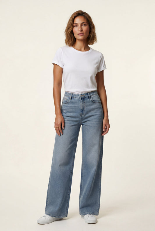 Vivienne | Light Wash High Rise Wide Leg Jeans