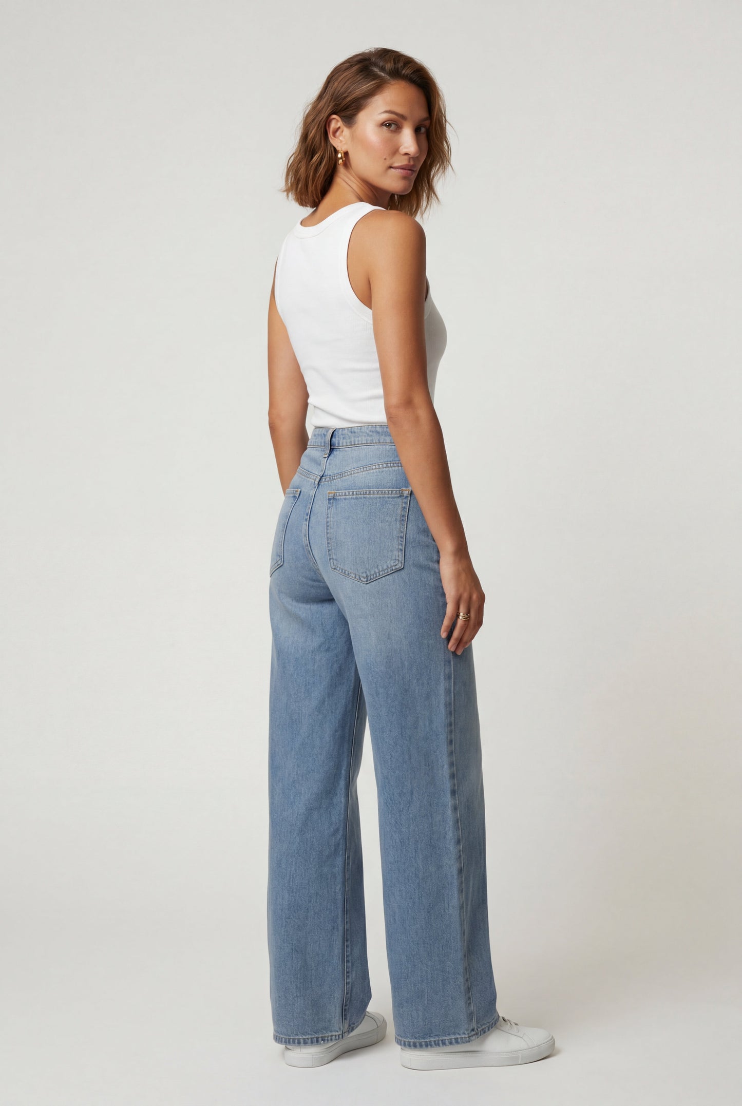 Vivienne | Light Wash High Rise Wide Leg Jeans