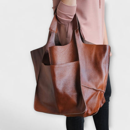 Urania | Oversized Leather Weekender Bag 12