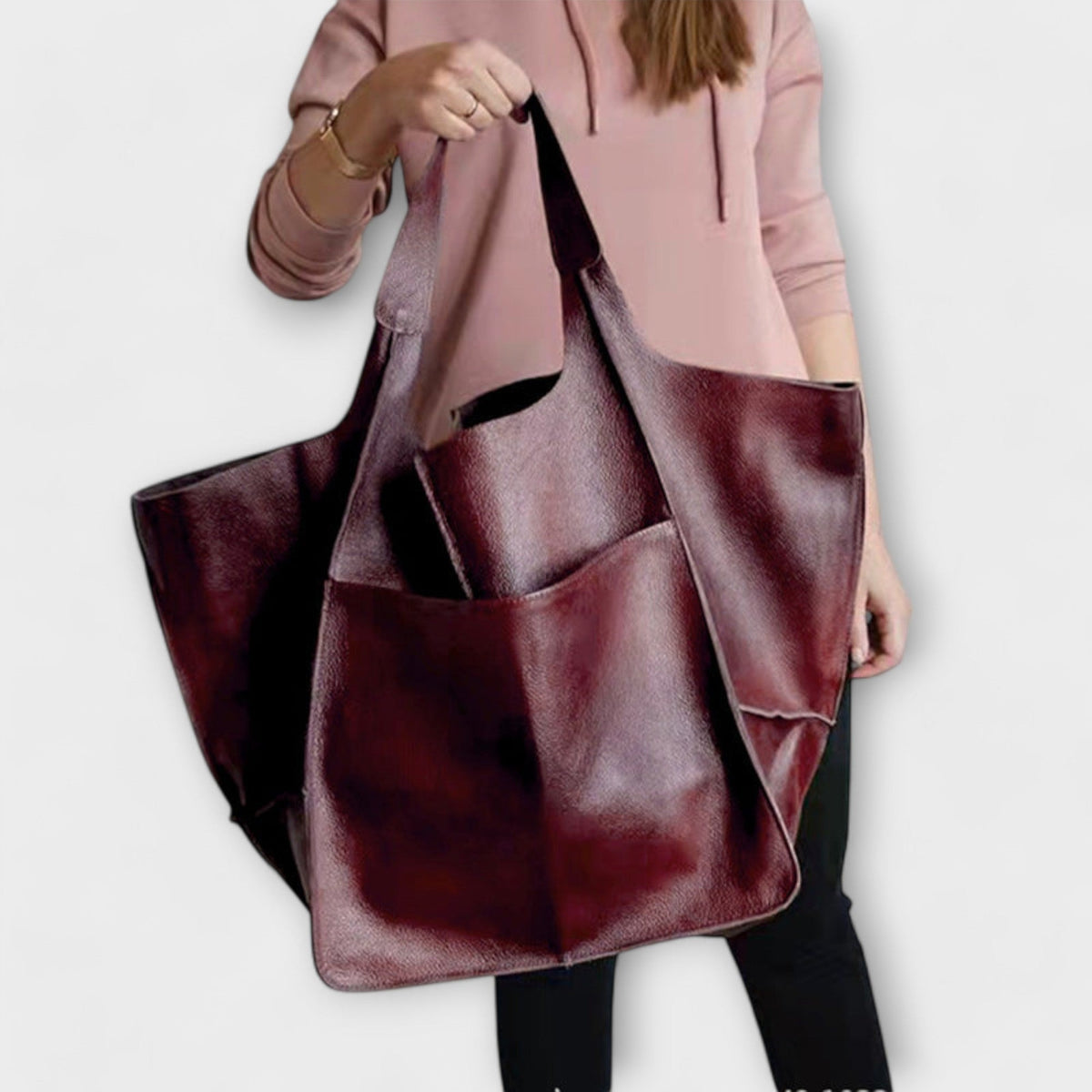 Urania | Oversized Leather Weekender Bag 14