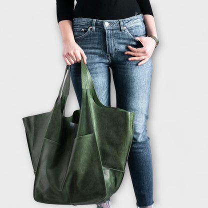 Urania | Oversized Leather Weekender Bag 15