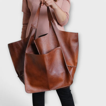 Urania | Oversized Leather Weekender Bag 18