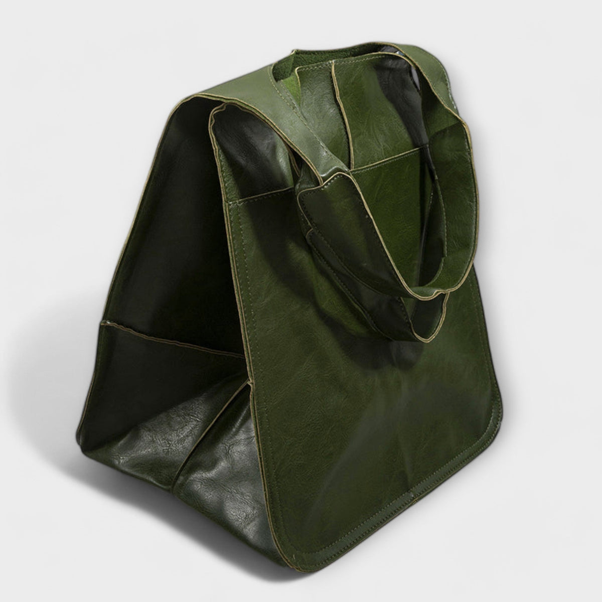 Urania | Oversized Leather Weekender Bag 3