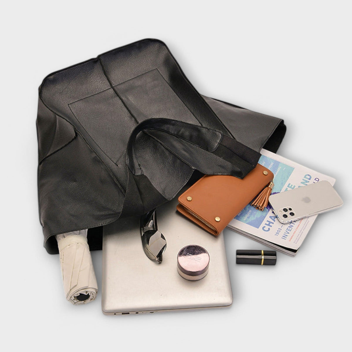 Urania | Oversized Leather Weekender Bag 5